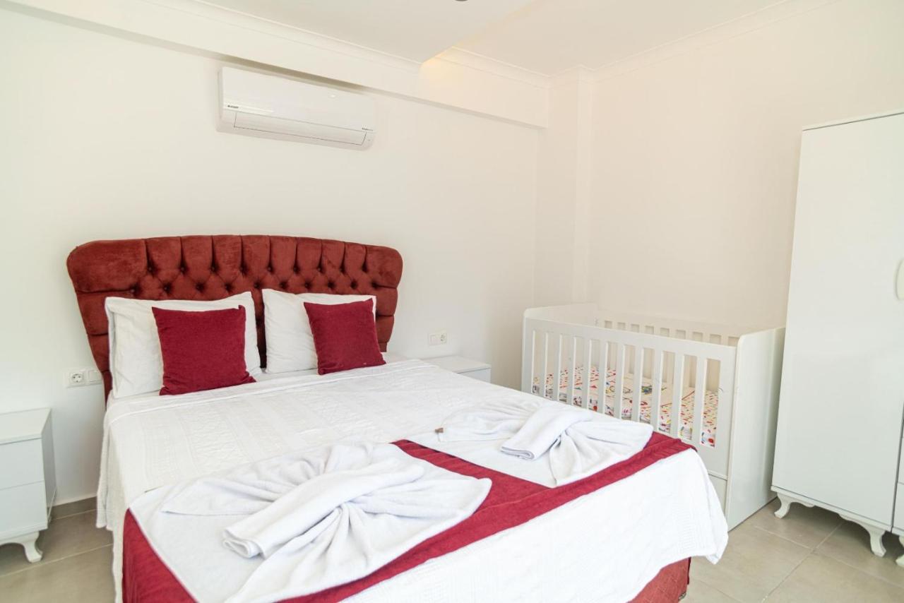 Hisaroenue'de 4 Yatak Odali Villa-villa Bahama Villa *