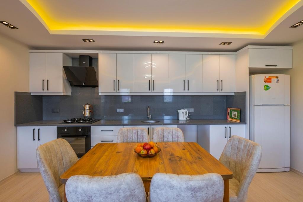 Apartment Havuzlu Sitede Luks Tatil Evi - Zeybek Apart 2 Fethiye