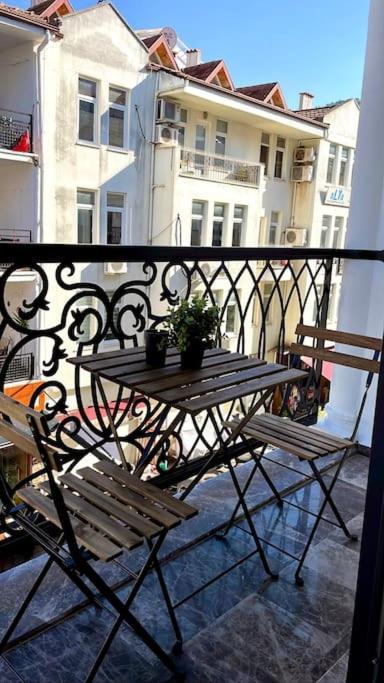 Luxury In The Cordonn Center Apartment *