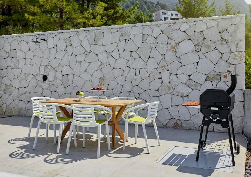 The Grey Houses - Dark Grey * Fethiye