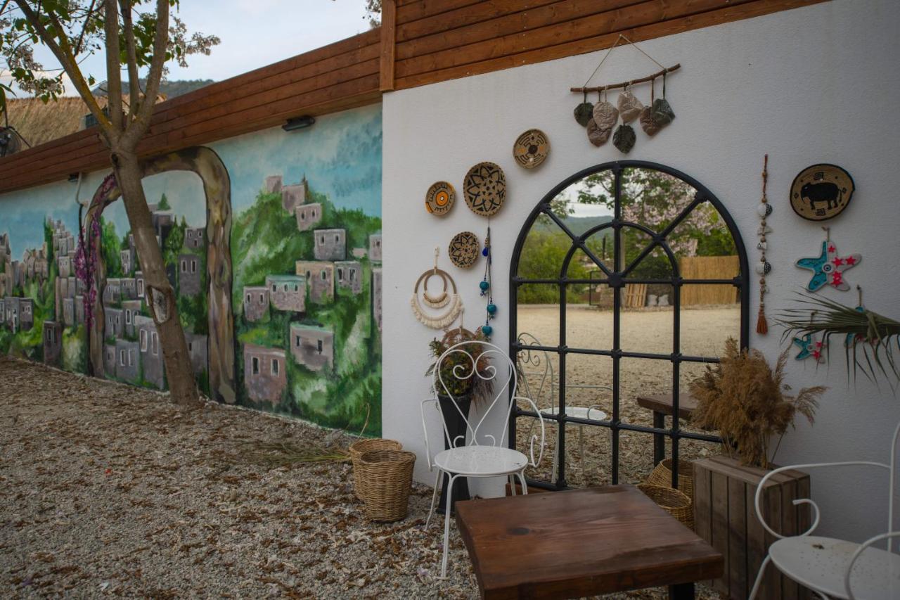 Nomade Caravan Camping Campsite *