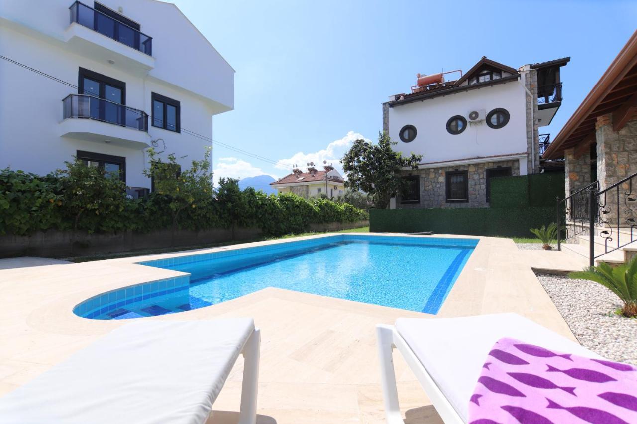Lanka Villa *