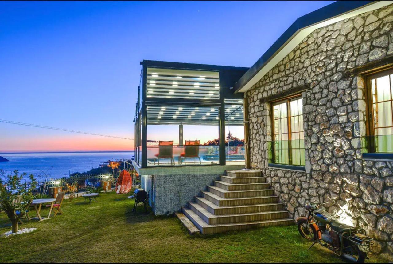 Kalabantia House Villa *