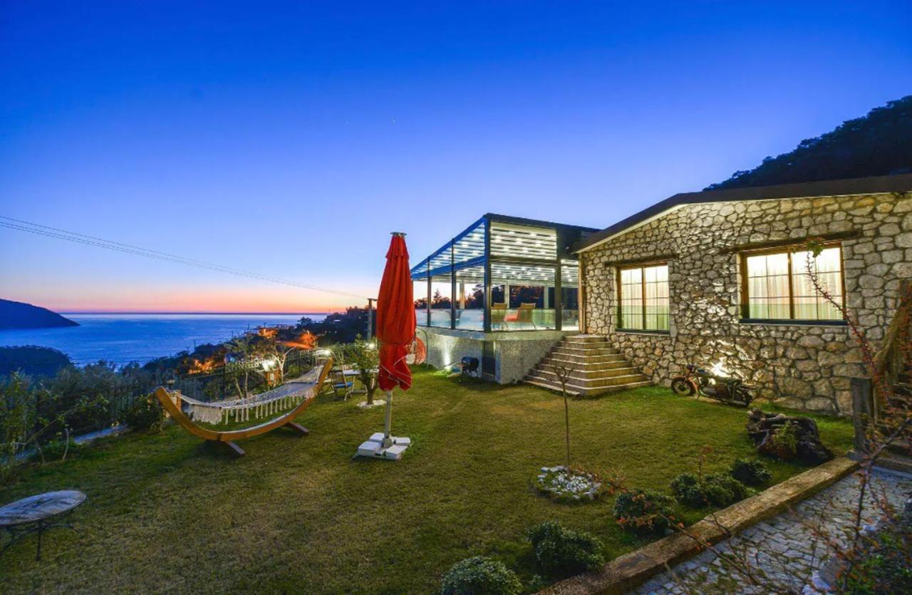 Kalabantia House