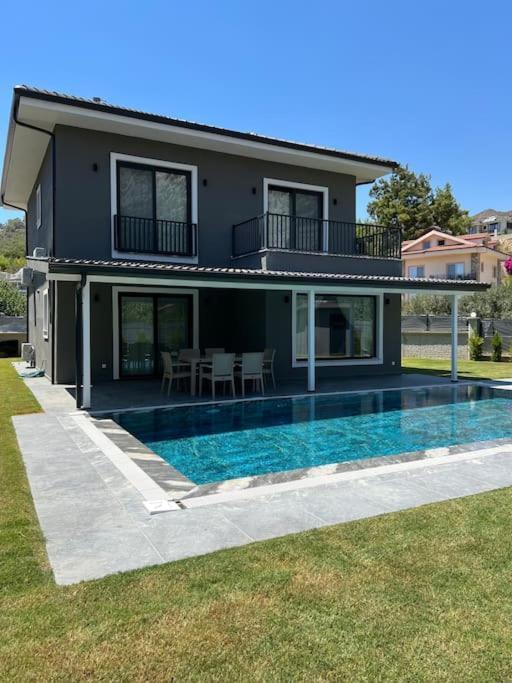 Gocekte 4+1 Havuzlu Luks Villa, Gocek