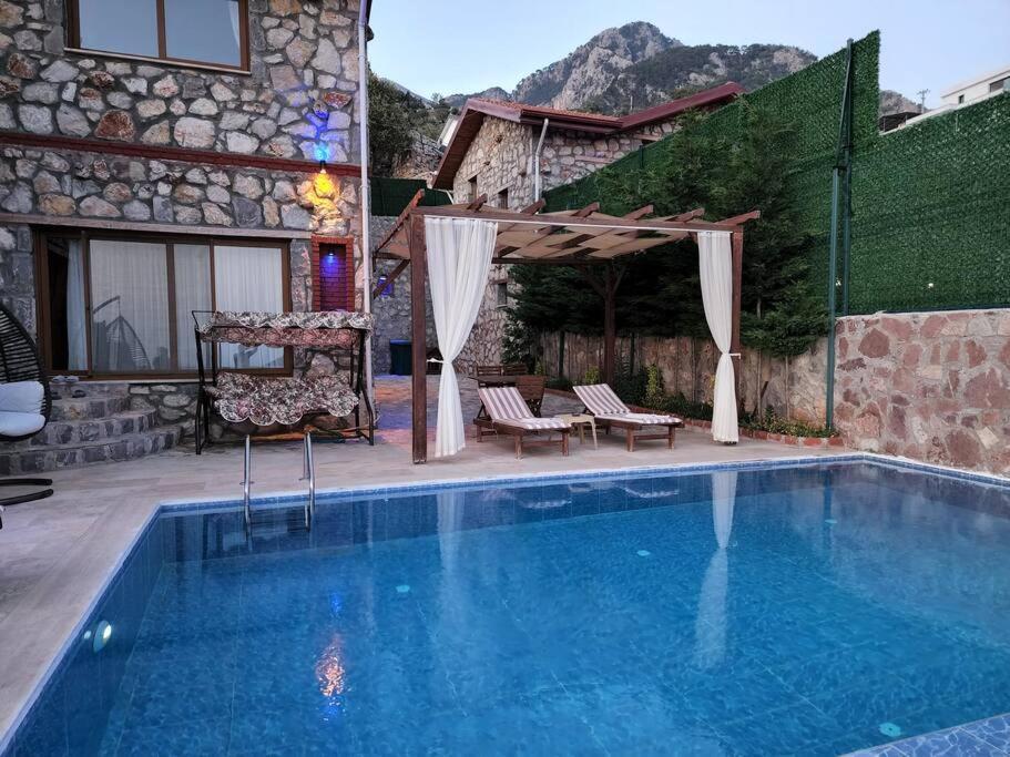 Liva Kelebekler Vadisi Oeluedeniz Kirme Villa