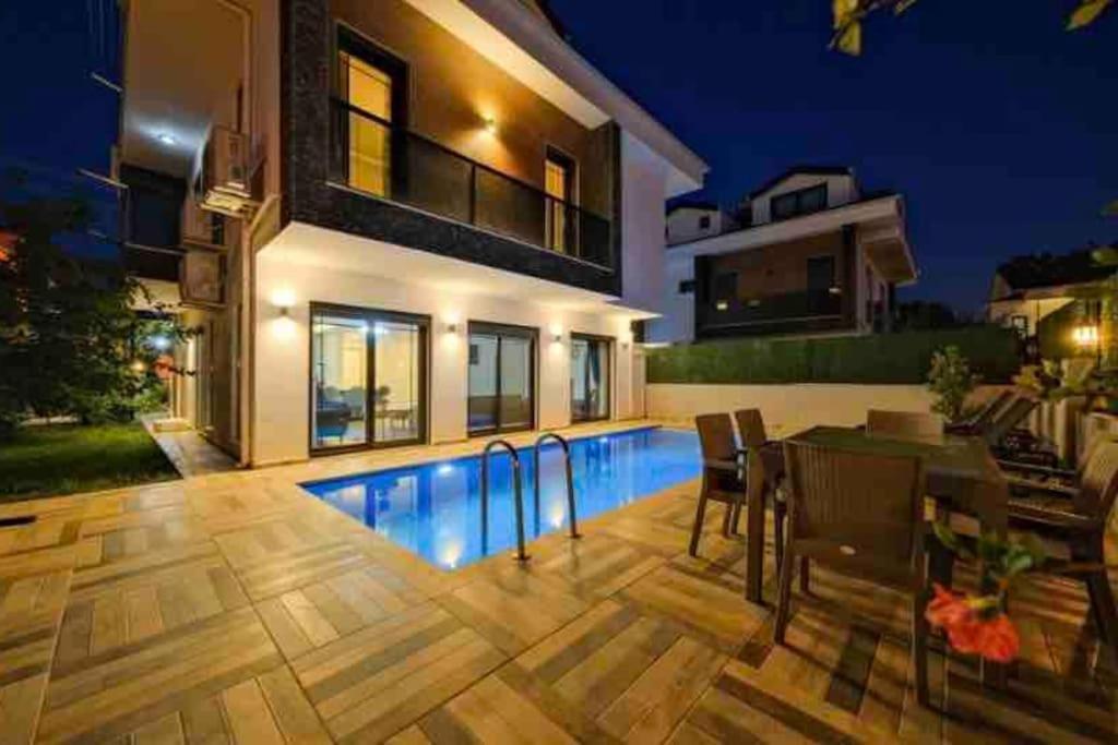 Melek Villa *