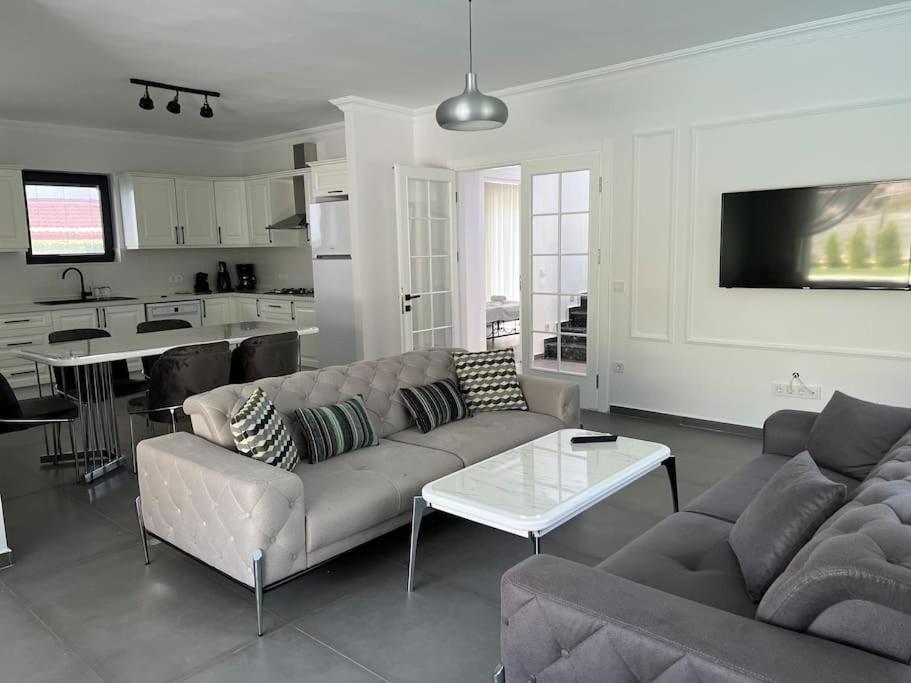Gocekte 4+1 Havuzlu Luks Villa, Gocek Villa Fethiye
