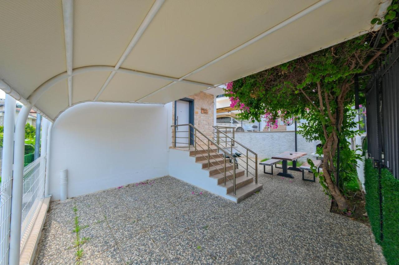 Merkezi Dogayla Ic Ice 4+2 White Villa Fethiye