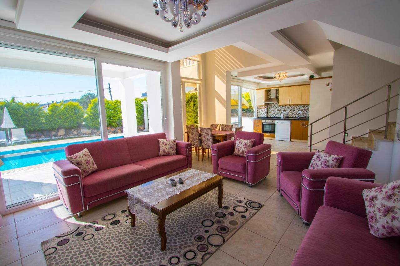 Hisarpark B Villa, Oezel Havuzlu,