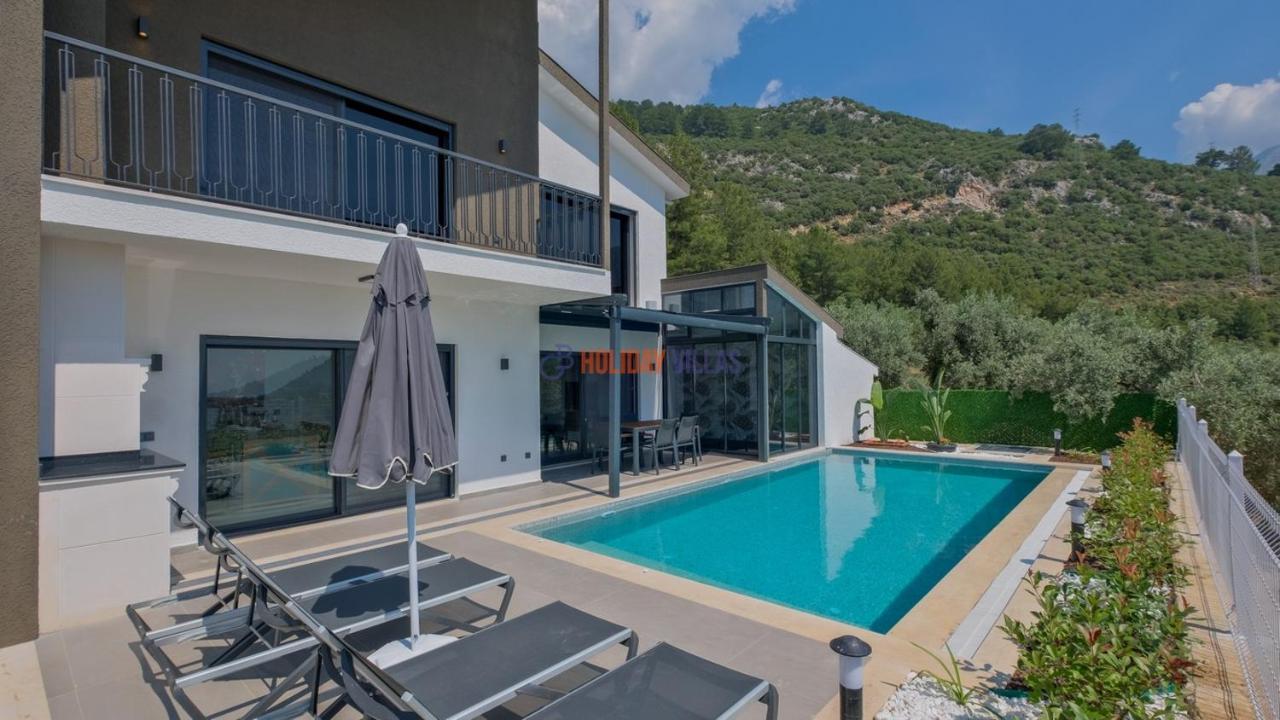 Ladin Villa *
