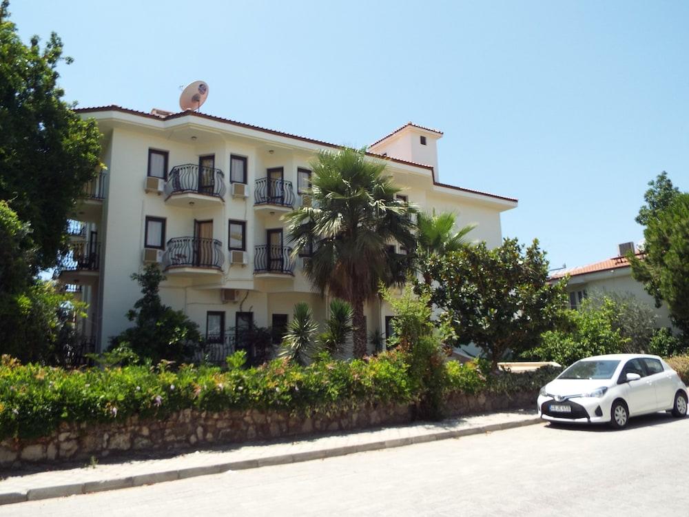 Hotel Area 3*