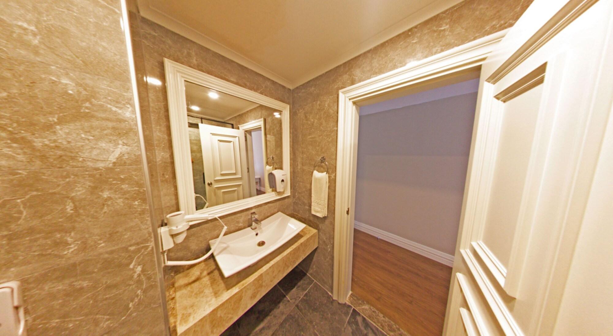 Mara Business Otel 3*