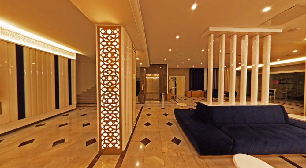Mara Business 3*