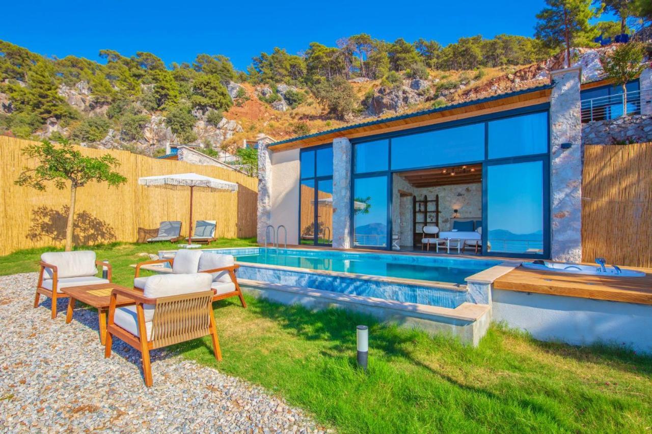 Villa La Luna Faralya 09