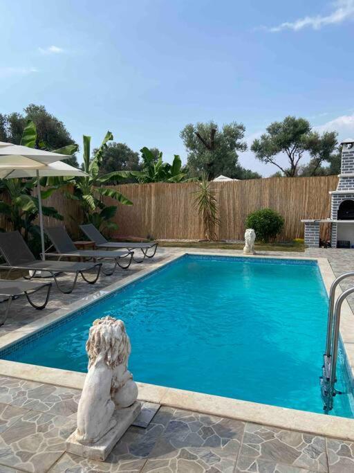 Aslan Denize Yakin Merkeze Yakin Villa Fethiye