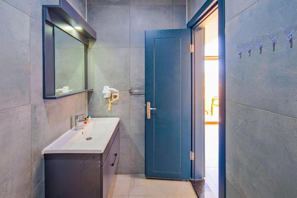 Apartment Jakuzili Ve Yuzme Havuzlu