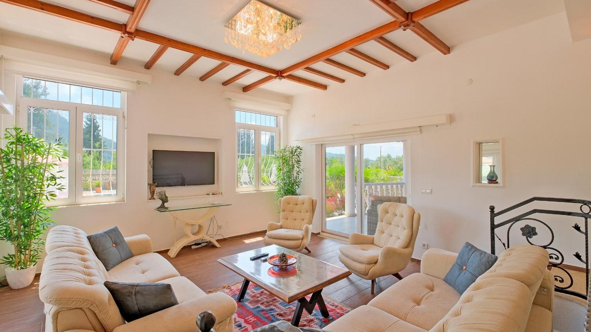Estelle Villa