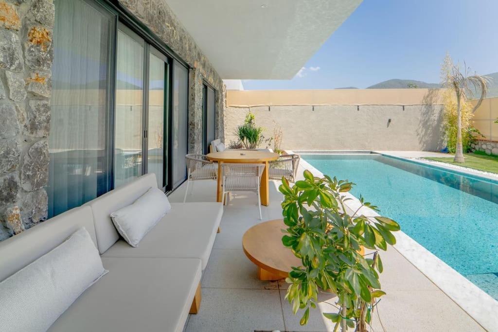 Viohouses 6- Luxury Private Korunakli Oezel Havuzlu Tatil Evi