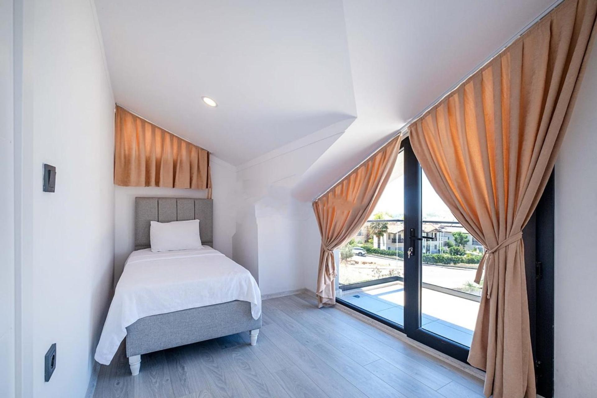 Villa Sunrise In Oludeniz, 4 Bedroom Private Pool Fethiye