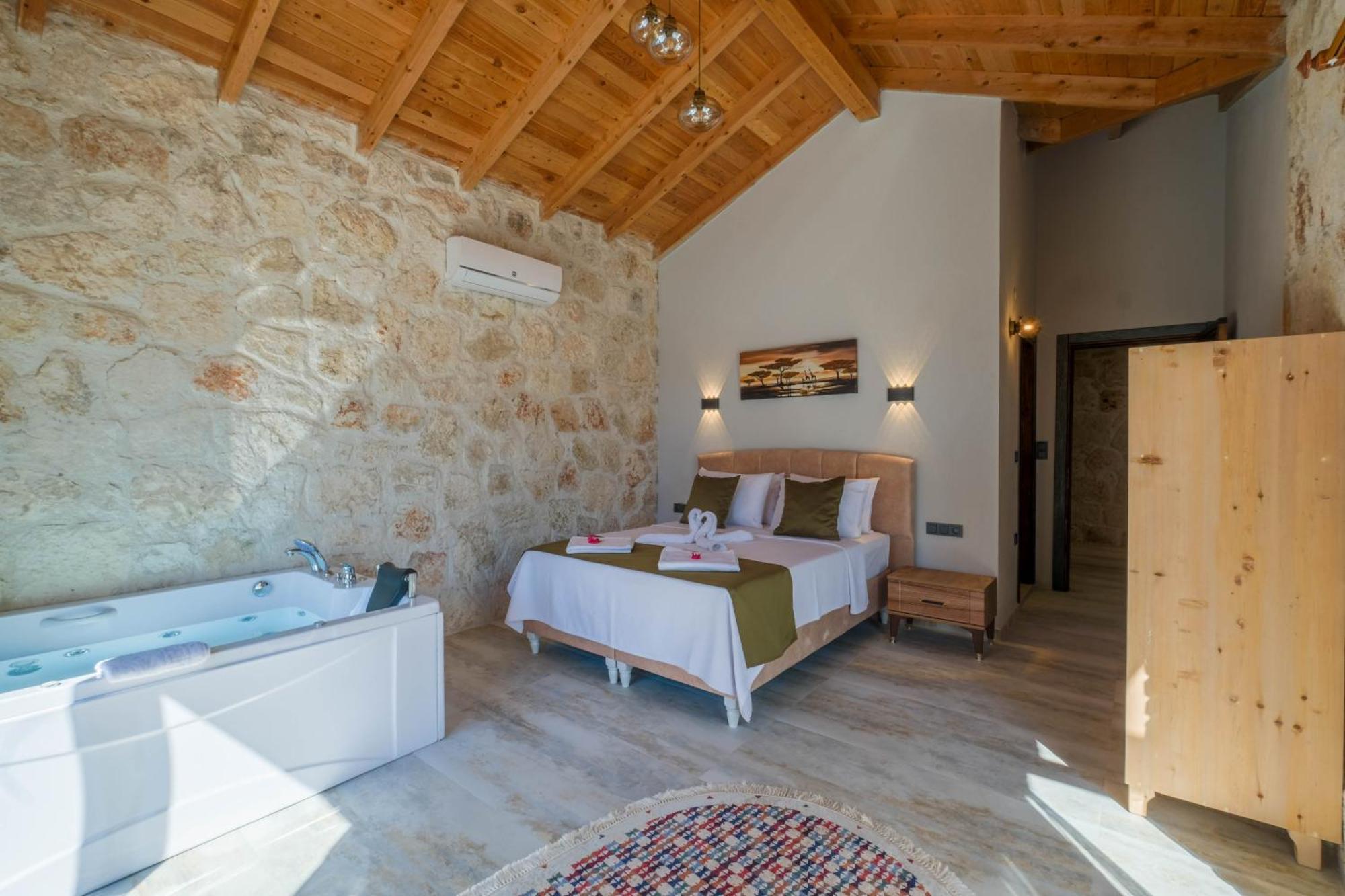 Mugla Stone Daylight 1 *