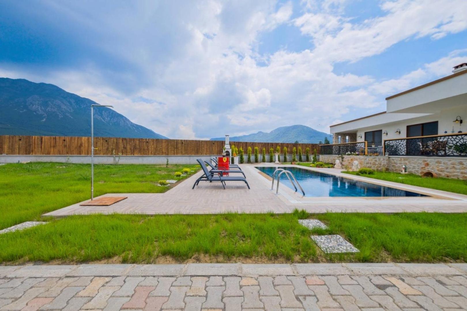 Villa Aleyna *