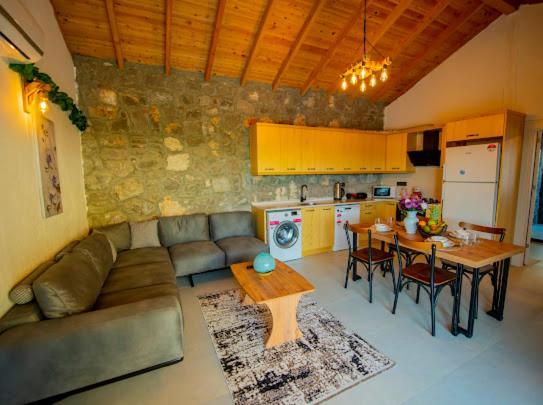 Villa Ege & Yigit & Yagiz - Happy Villalari Fethiye