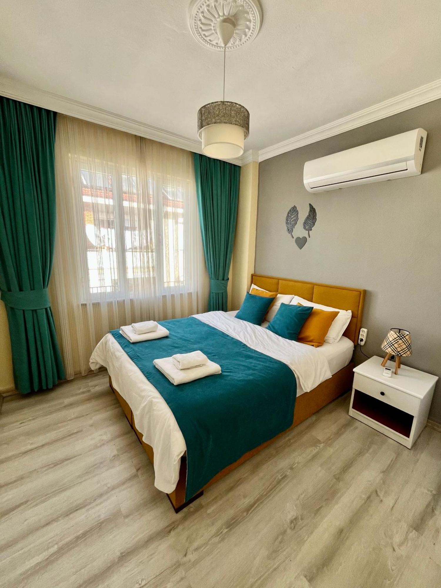 Apartment Mek Homes 2