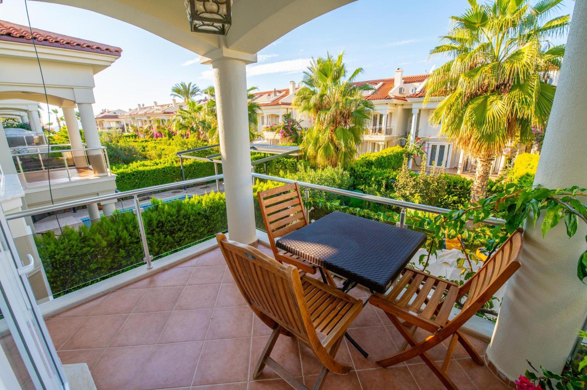 Sunset Villas&apartments 4*