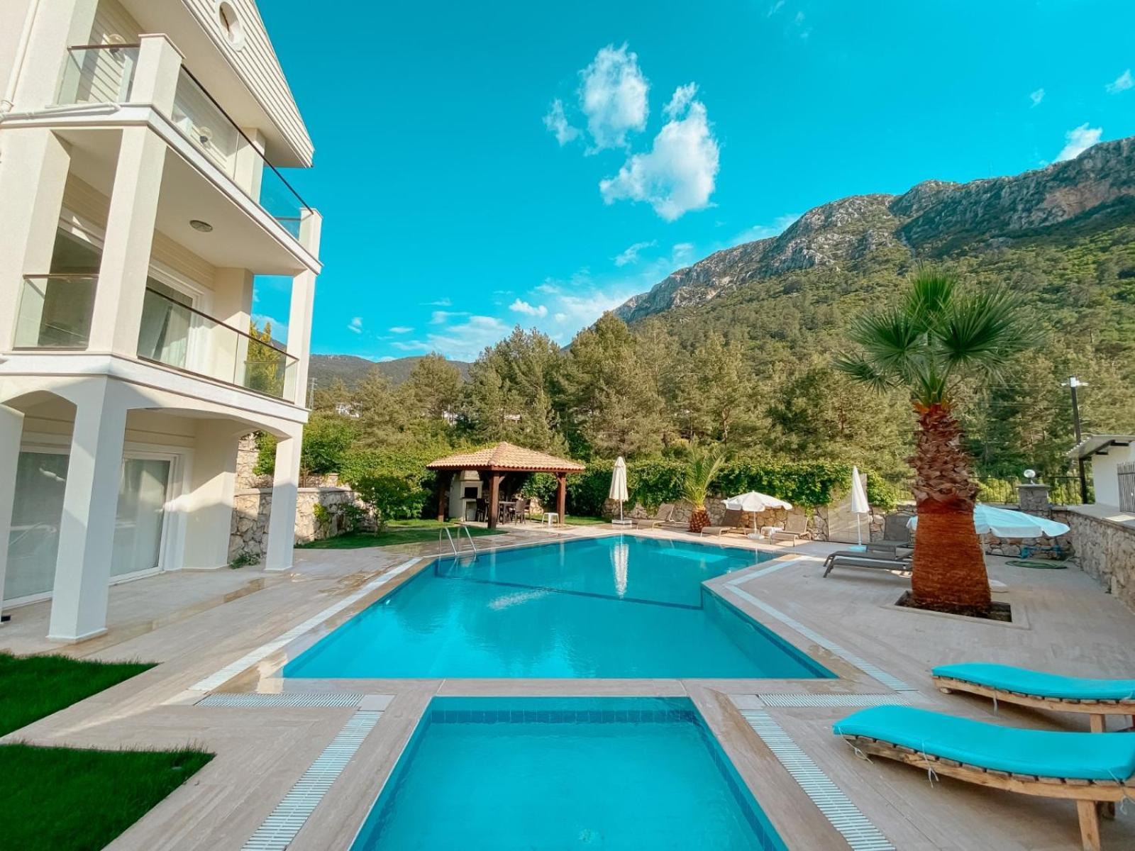Beatrice Large Family Fethiye