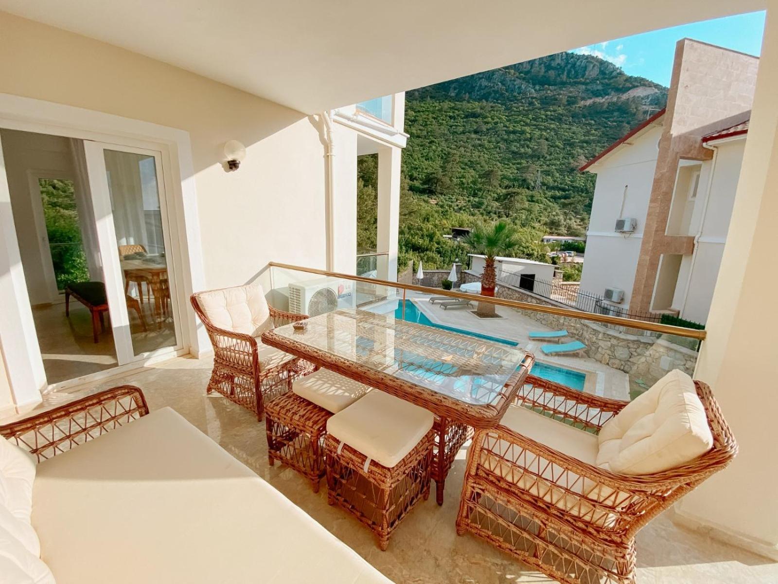 Beatrice Large Family Villa *