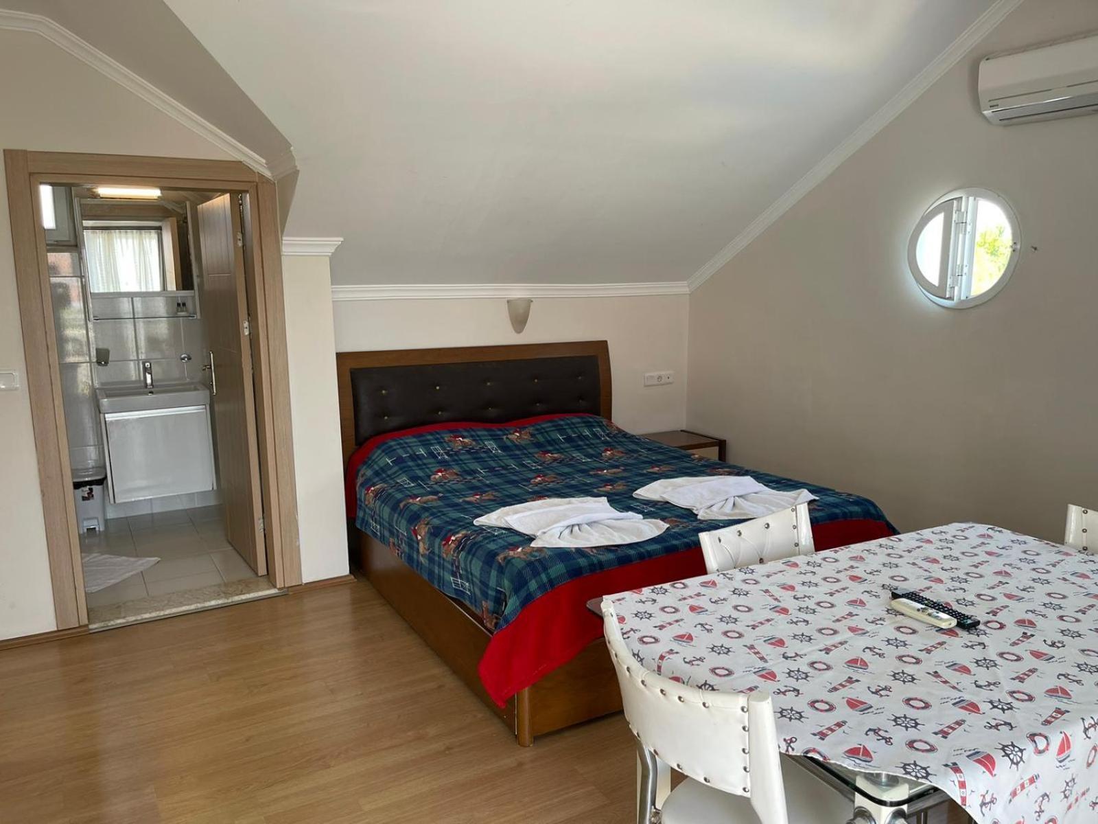 Tugay Hotel 2*