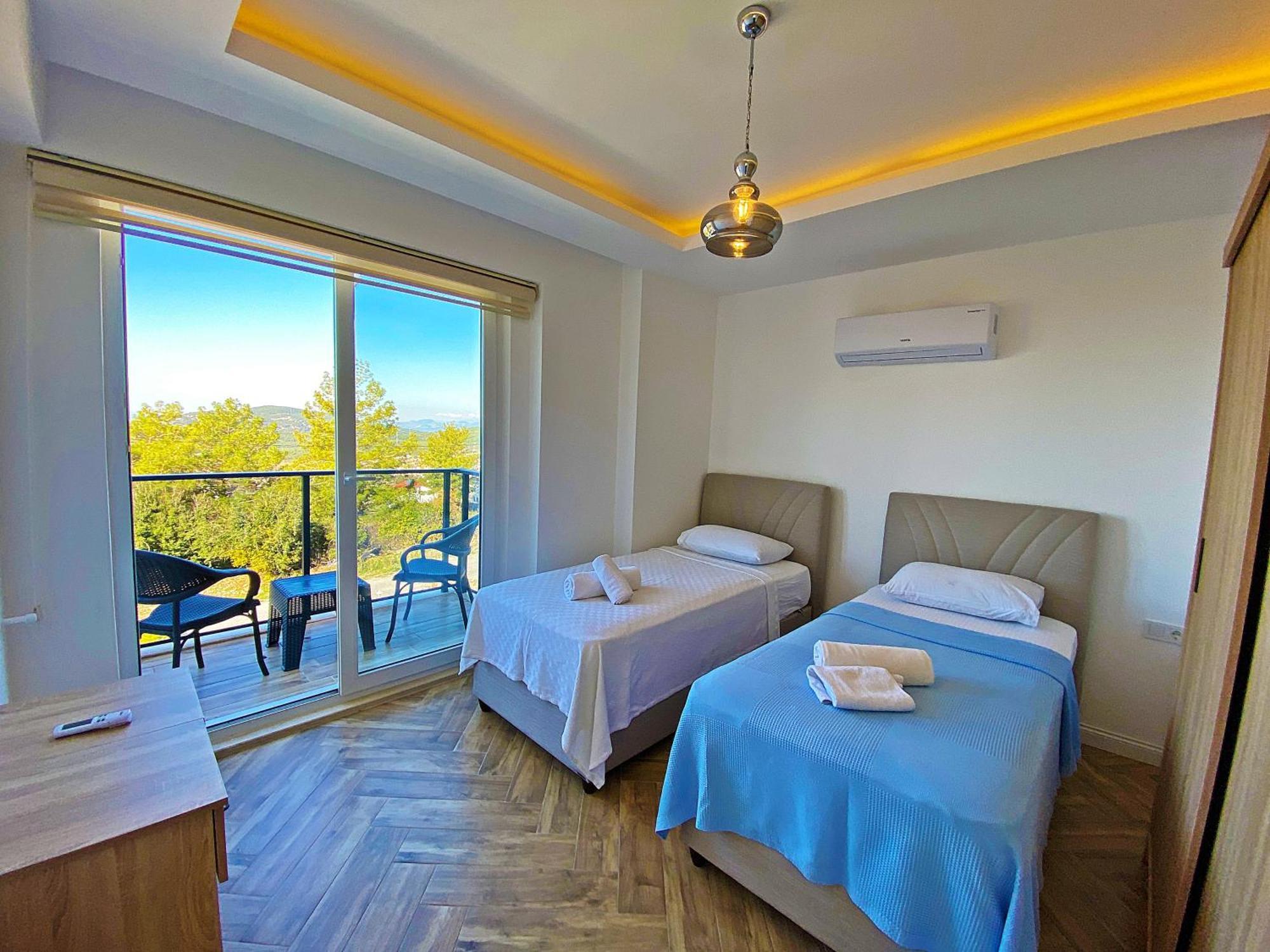 Villa Paris A Villa, Oezel Havuzlu, *