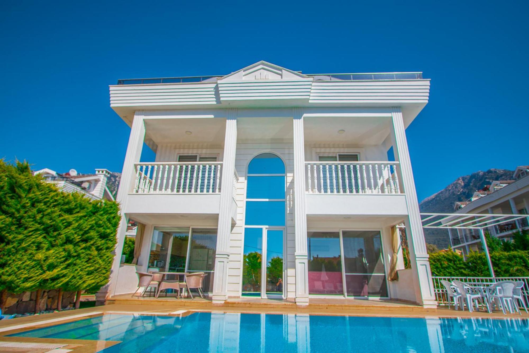 Hisarpark B Villa, Oezel Havuzlu, *