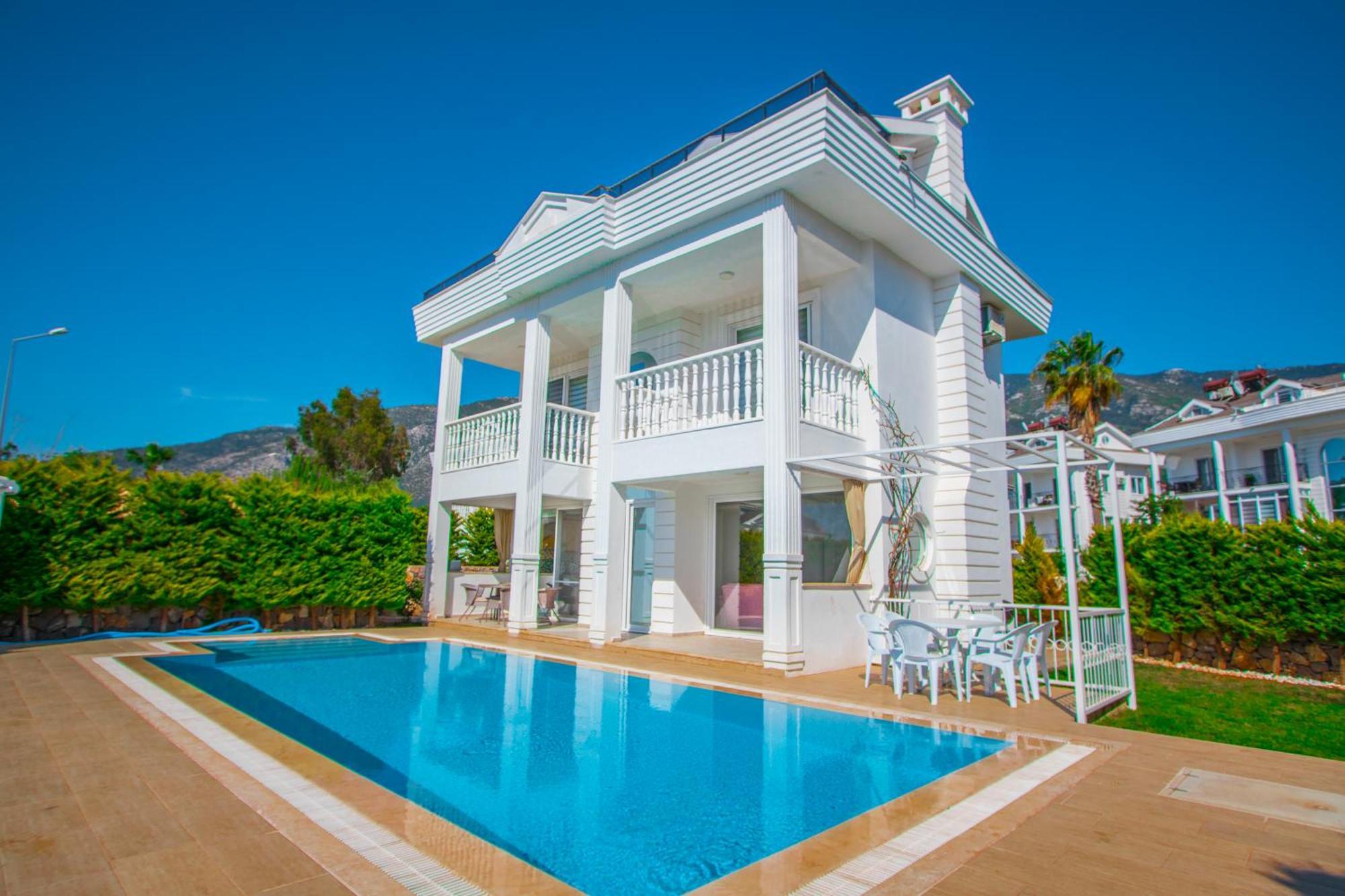 Hisarpark B Villa, Oezel Havuzlu, Villa *