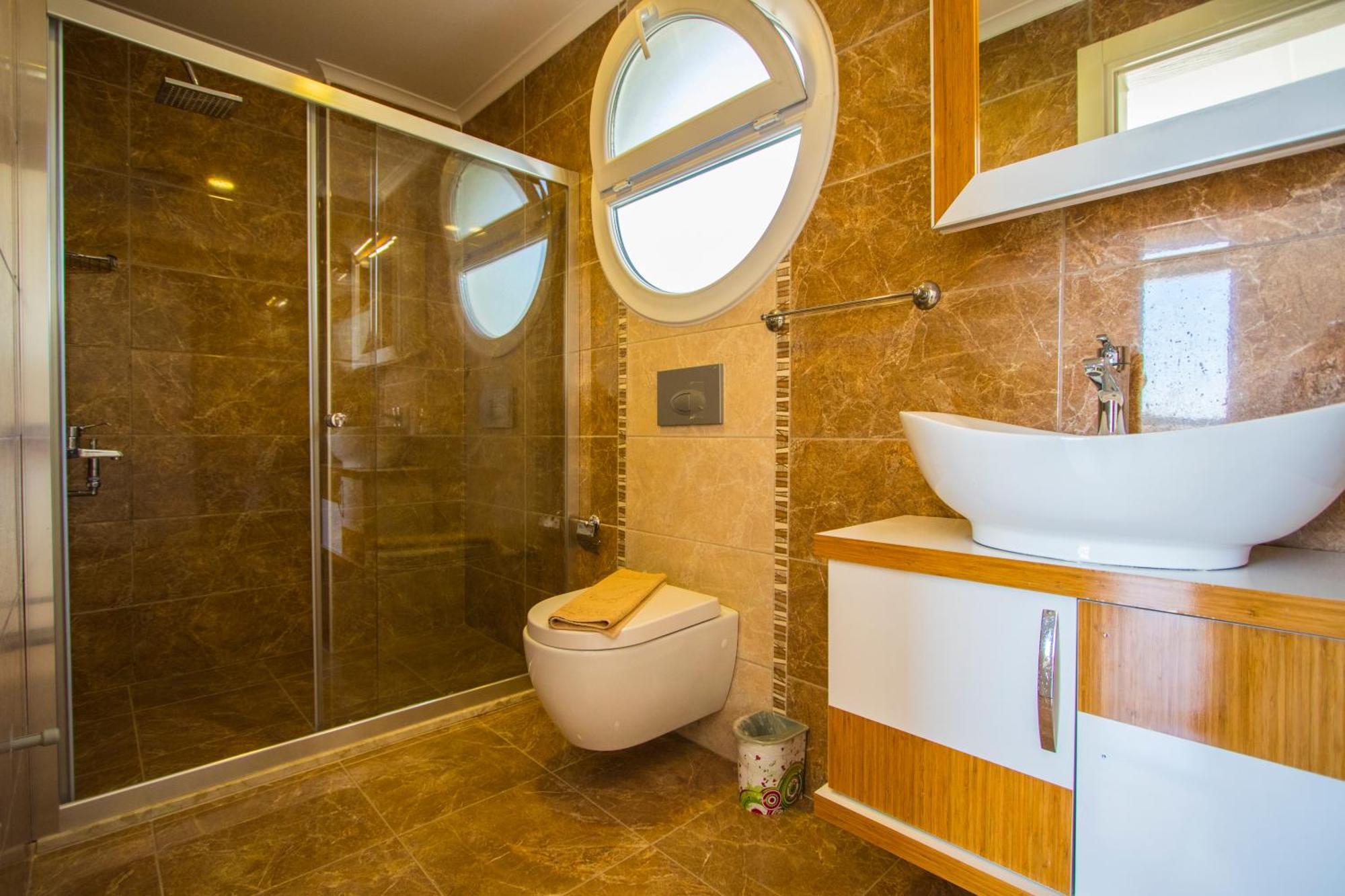 Villa Hisarpark B Villa, Oezel Havuzlu,