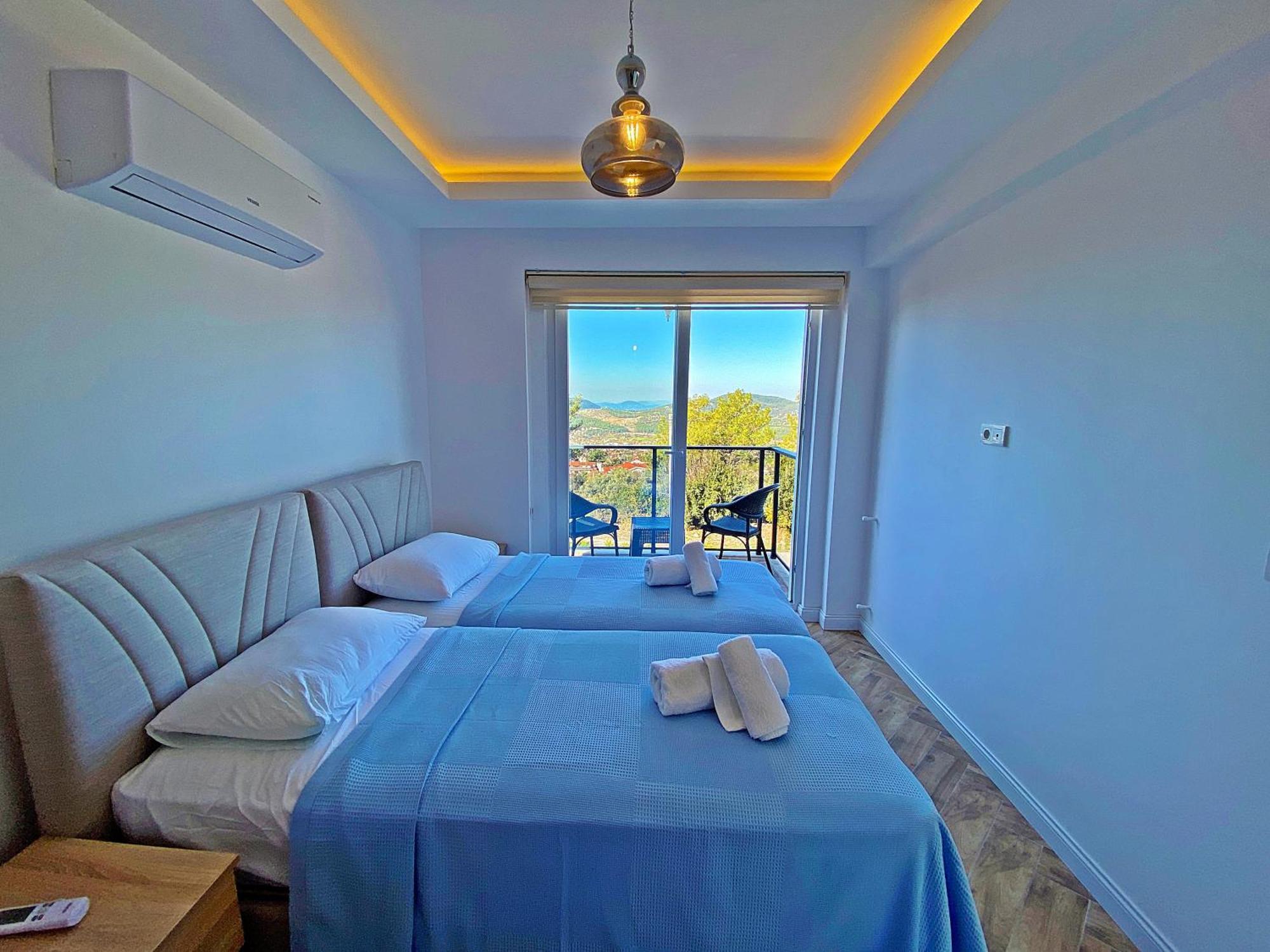 Paris A Villa, Oezel Havuzlu, Villa Fethiye