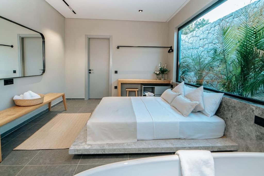 Viohouses 4- Luxury Private Korunakli Oezel Havuzlu *