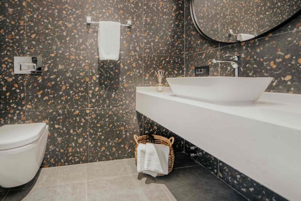 Villa Viohouses 4- Luxury Private Korunakli Oezel Havuzlu *