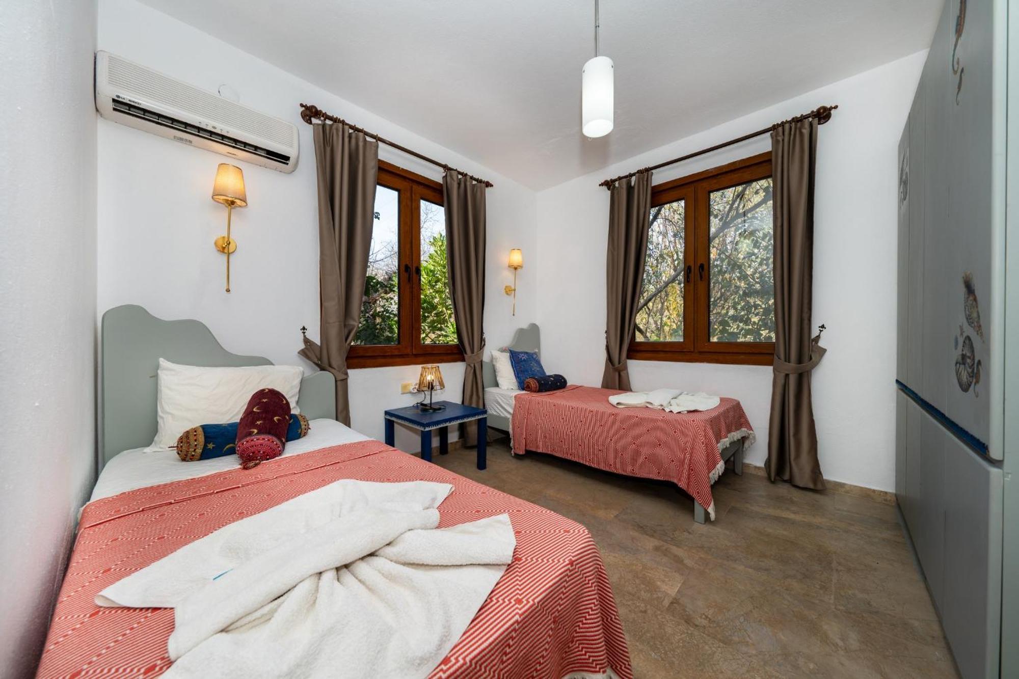 Villa 4 Bdr With Swimming Pool In Kayakoy *