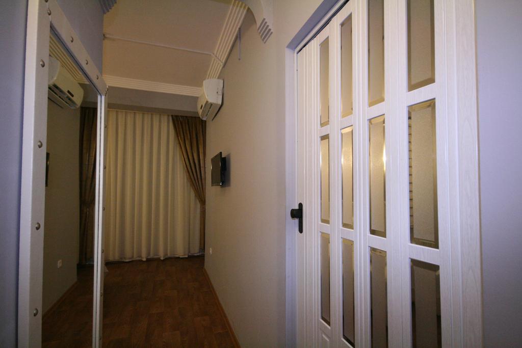 Adrian Hotel