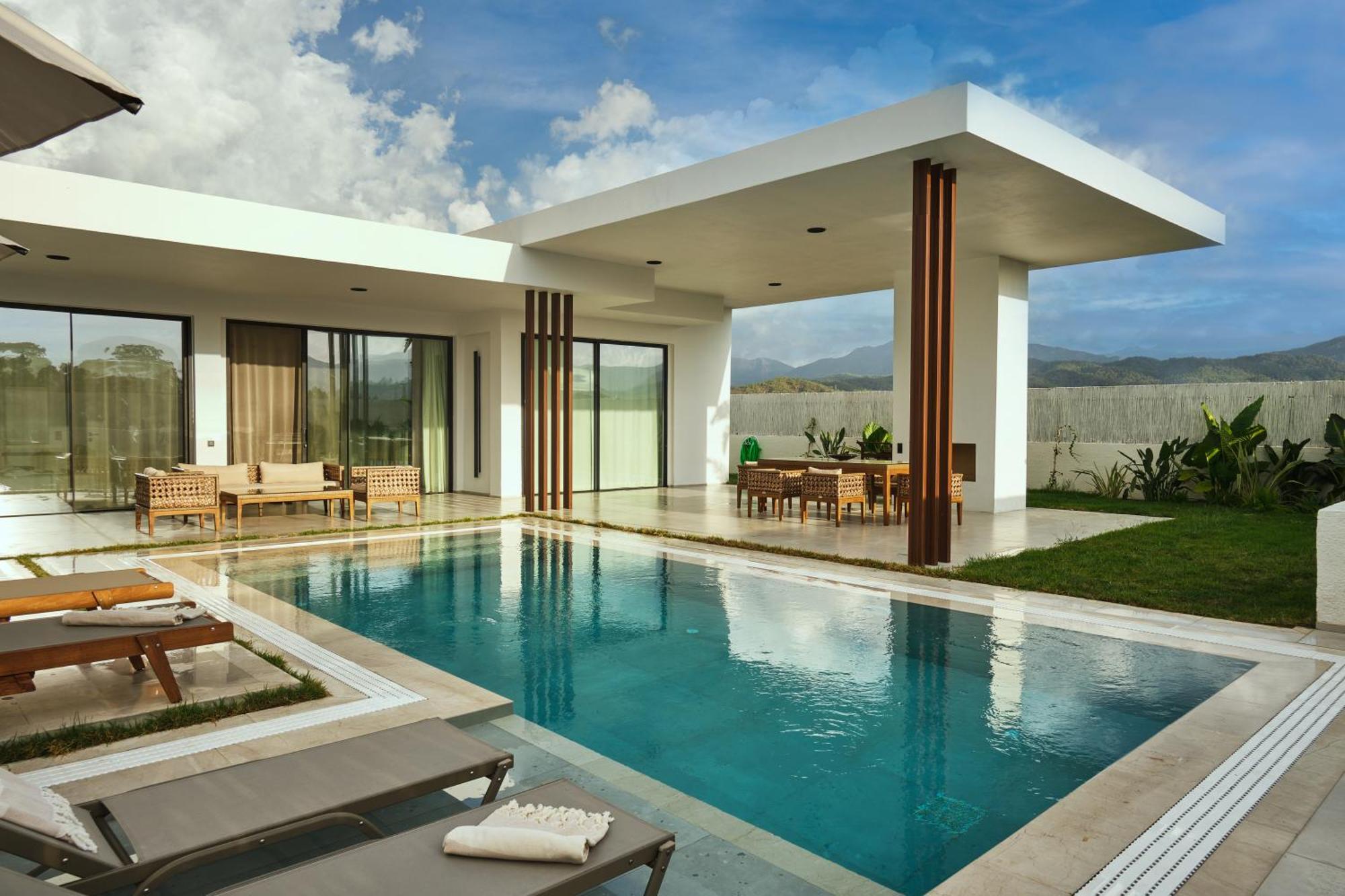 Ashta / Minimal Villa Fethiye