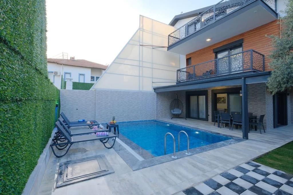 Villa Erika 1 *
