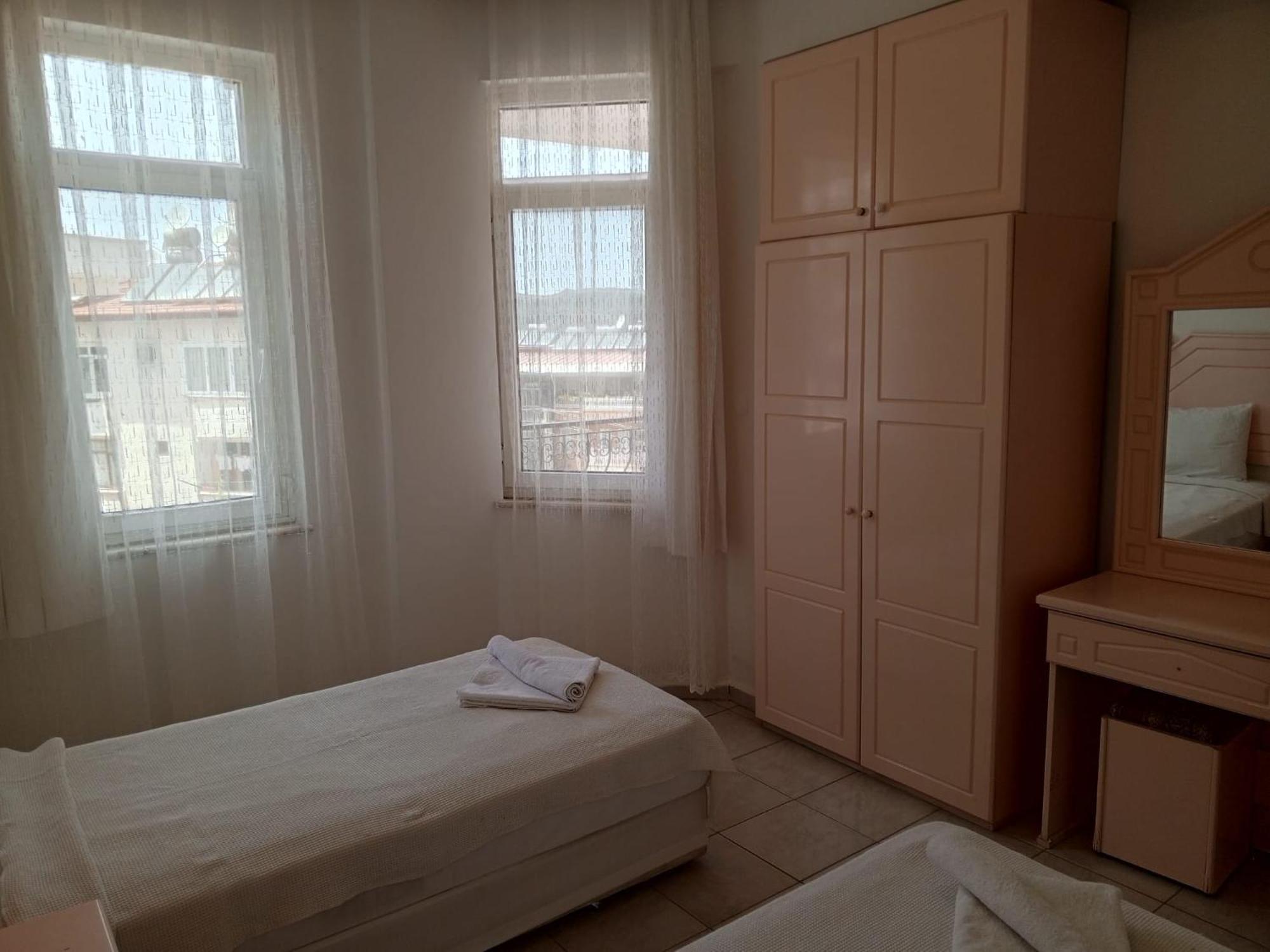 Pembe Kosk Apart *