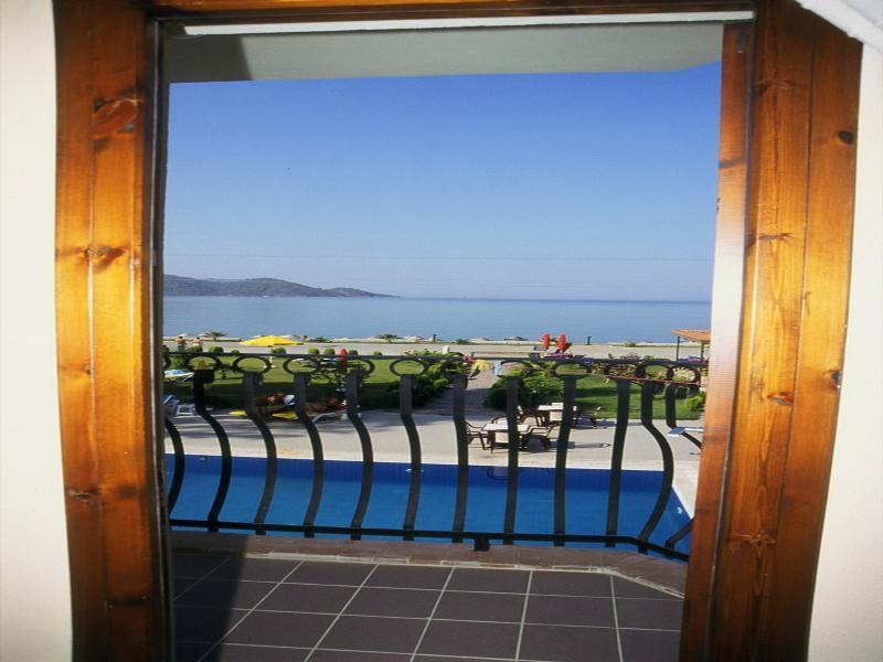 Area Hotel 3*
