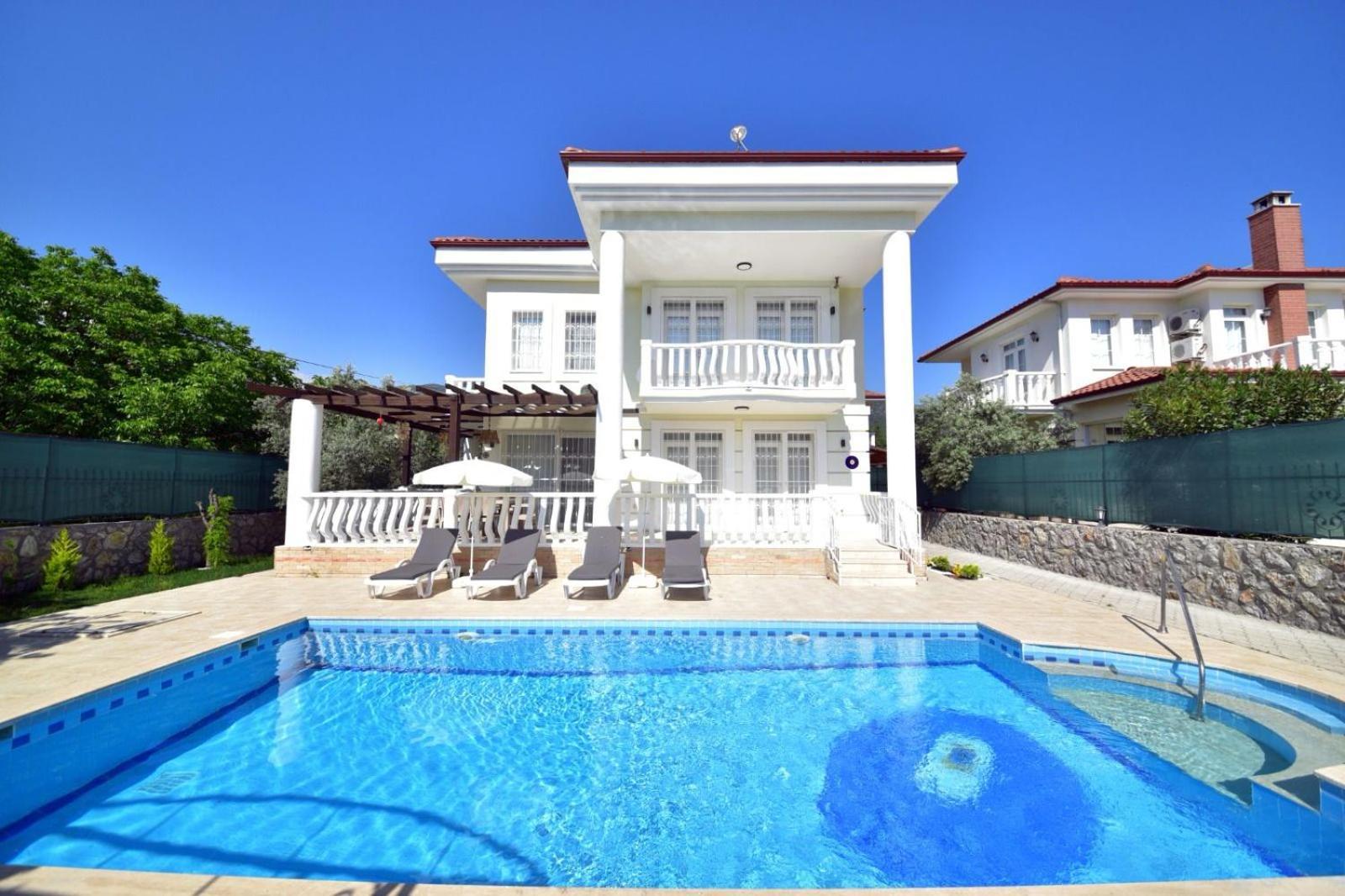 Villa Alya Uezuemlue Fethiye