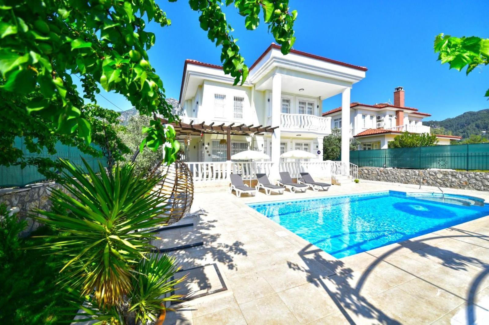 Villa Alya Uezuemlue *