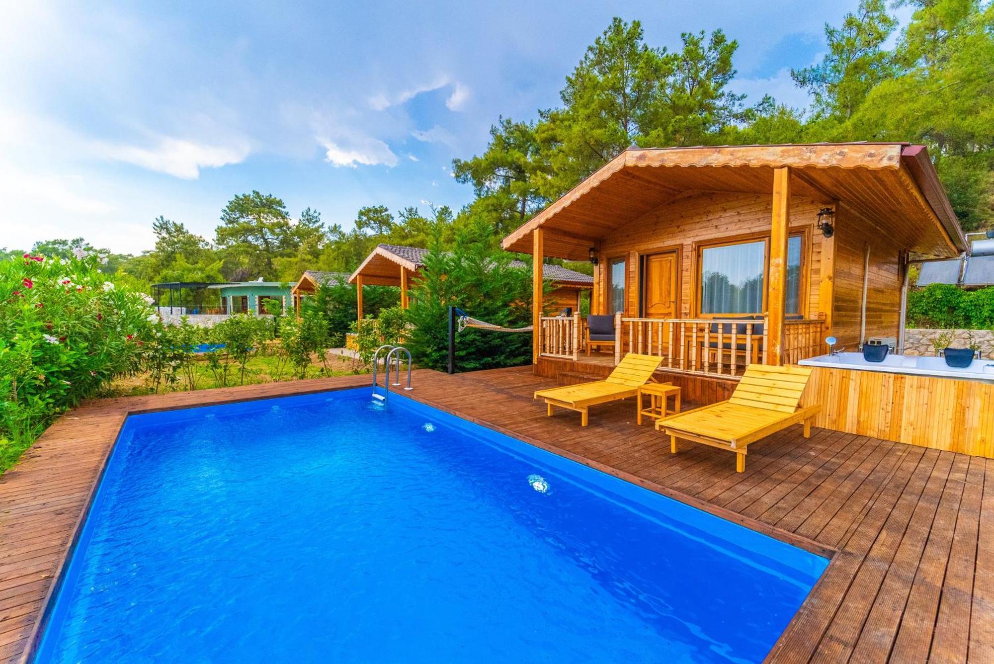 Blue Green Life Bungalow Bed & Breakfast *