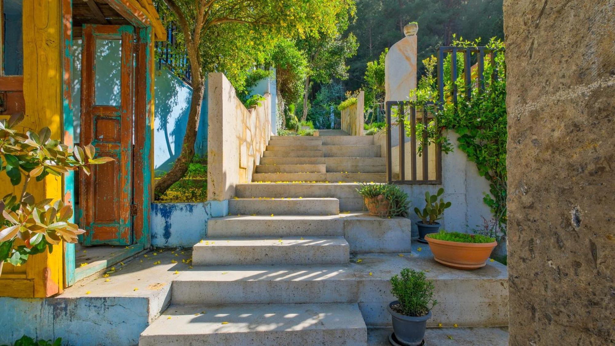 Uezuemlue Evleri Bed & Breakfast *