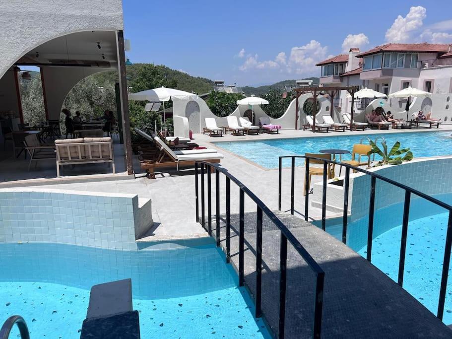 With Private Pools Daire Ölüdeniz
